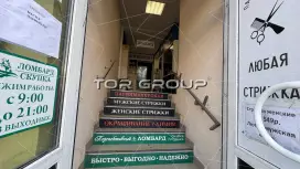 Вход с Сенной! На трафике, 10 кв.м, 1 этаж-3. Входная группа с фасада