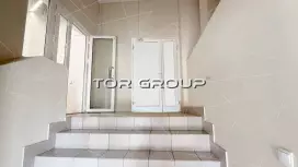 Аренда универсального помещения 71 кв.м., 1 этаж-98. Фото объекта