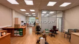 Офис 63 м2, 2 каб. У метро . есть 21-120м-98. Фото объекта