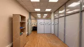 Офис 63 м2, 2 каб. У метро . есть 21-120м-98. Фото объекта