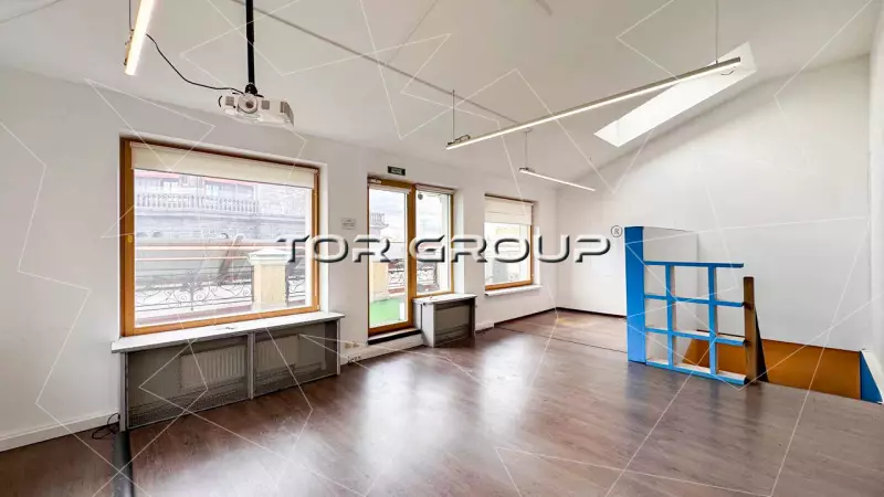 Аренда офиса 323 кв.метров, 4 этаж-98. Фото объекта