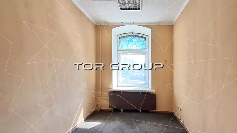 Аренда офиса 19.3 кв.метров, 1 этаж-98. Фото объекта