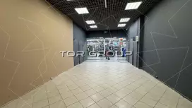 Прикассовая зона на трафике: 51м, 1 этаж-98. Фото объекта