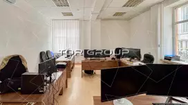 Офис 136 м2 у метро Горьковская. 1 этаж-98. Фото объекта