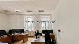 Офис 136 м2 у метро Горьковская. 1 этаж-98. Фото объекта