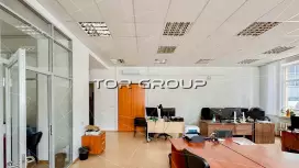 Офис 136 м2 у метро Горьковская. 1 этаж-98. Фото объекта