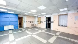 Торговое 40 м2, центр города, первая линия-98. Фото объекта