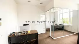 Офис 26,9 м2, с переговоркой и хорошим ремонтом-98. Фото объекта