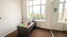 Офис 26,9 м2, с переговоркой и хорошим ремонтом-98. Фото объекта