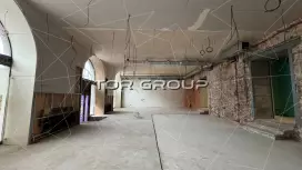 Аренда универсального помещения 477 кв.м, 1 этаж-98. Фото объекта