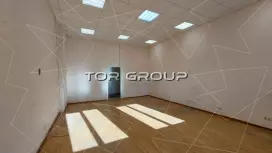 Аренда офиса 48.9 кв.метров, 1 этаж-98. Фото объекта