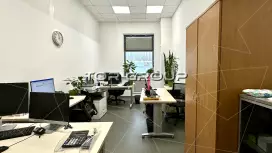 Аренда офиса 244.1 кв.метров, 1 этаж-98. Фото объекта