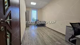 Аренда офиса 37.4 кв.метров, 1 этаж-98. Фото объекта