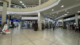 На трафике в ТЦ 45 м, 1 этаж-98. Фото объекта