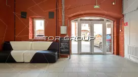 Аренда универсального помещения 68 кв.м., 1 этаж-98. Фото объекта