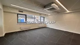 Аренда офиса 75.2 кв.метров, 1 этаж-98. Фото объекта