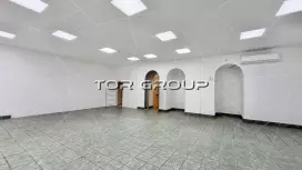 Офис/магазин 205 м2. первая линия, отд.вход-98. Фото объекта