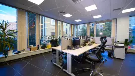 Аренда офиса 299.3 кв.метров, 1 этаж-98. Фото объекта