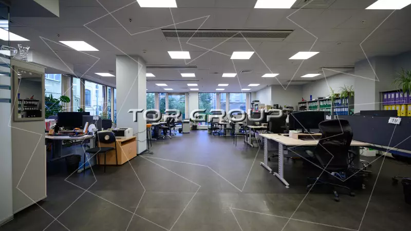Аренда офиса 299.3 кв.метров, 1 этаж-98. Фото объекта