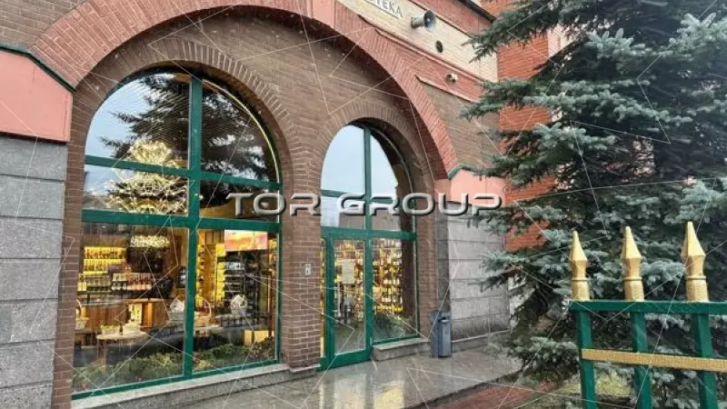 Аренда универсального помещения 63 кв.м, 1 этаж-98. Фото объекта