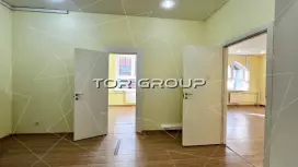 Аренда офиса 198 кв.метров, 3 этаж-98. Фото объекта