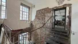Аренда универсального помещения 560 кв.м, 1 этаж-98. Фото объекта
