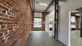 Аренда универсального помещения 560 кв.м, 1 этаж-98. Фото объекта