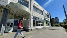 Витрина 120 кв.метров, 1 этаж-98. Фото объекта